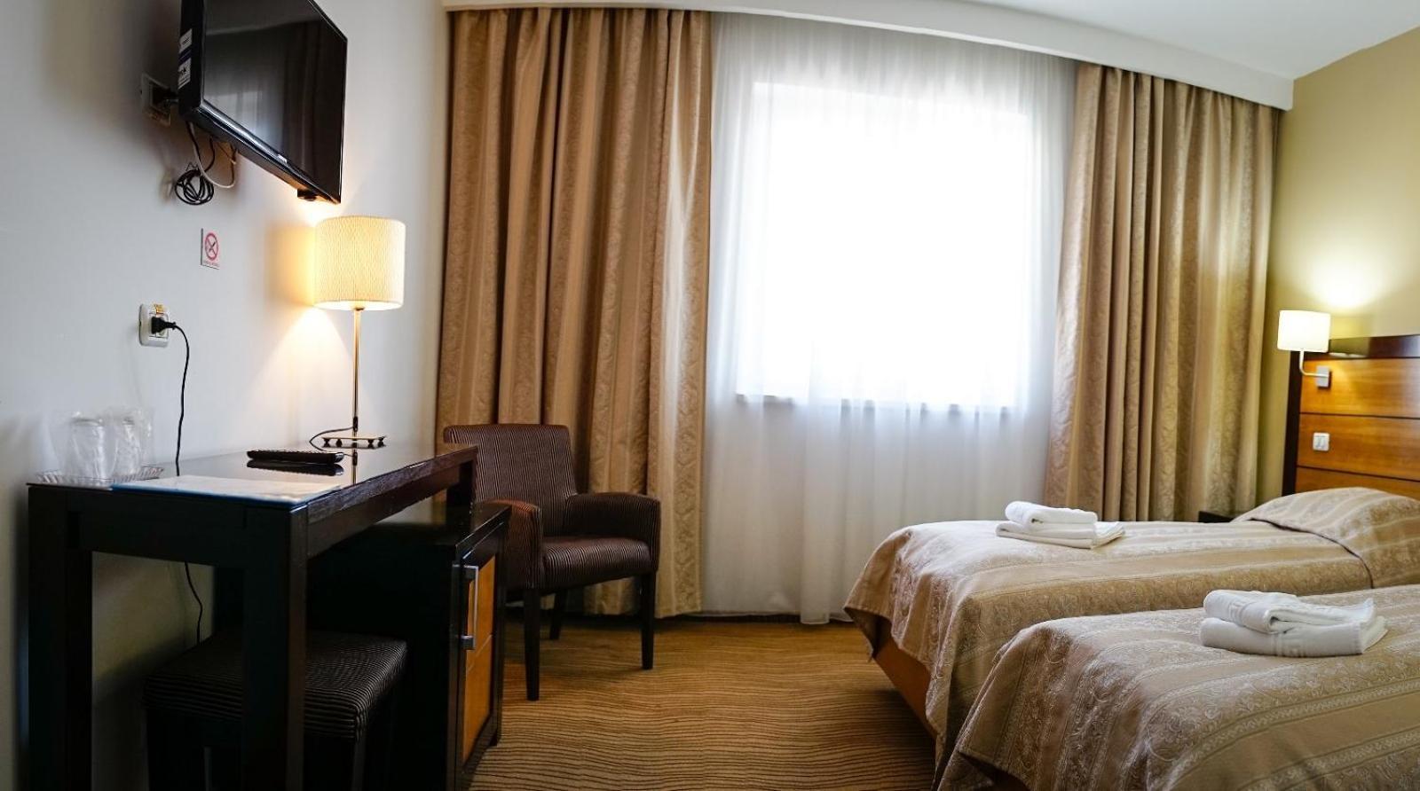 Hotel Criss Bucarest Extérieur photo