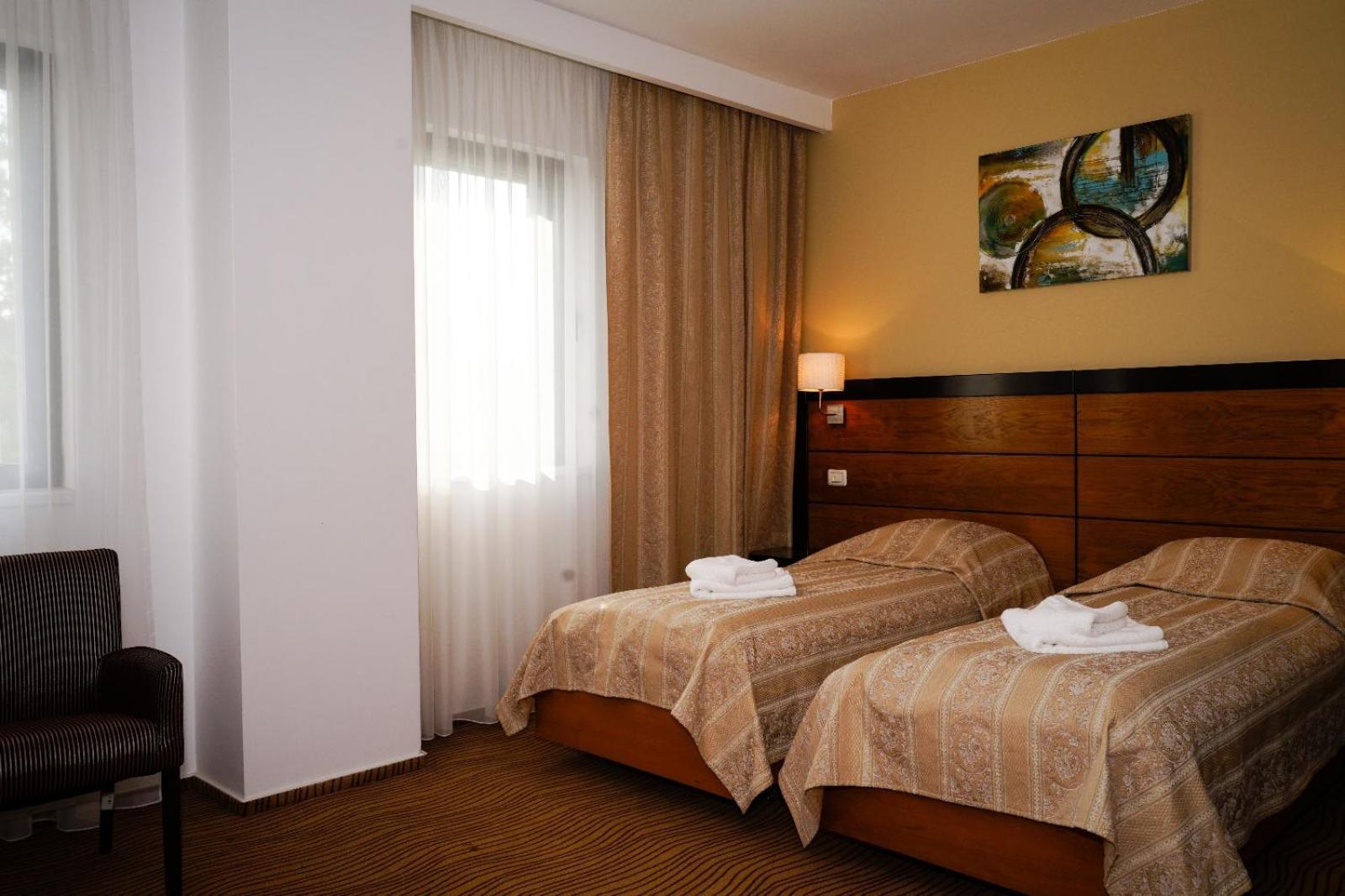 Hotel Criss Bucarest Extérieur photo