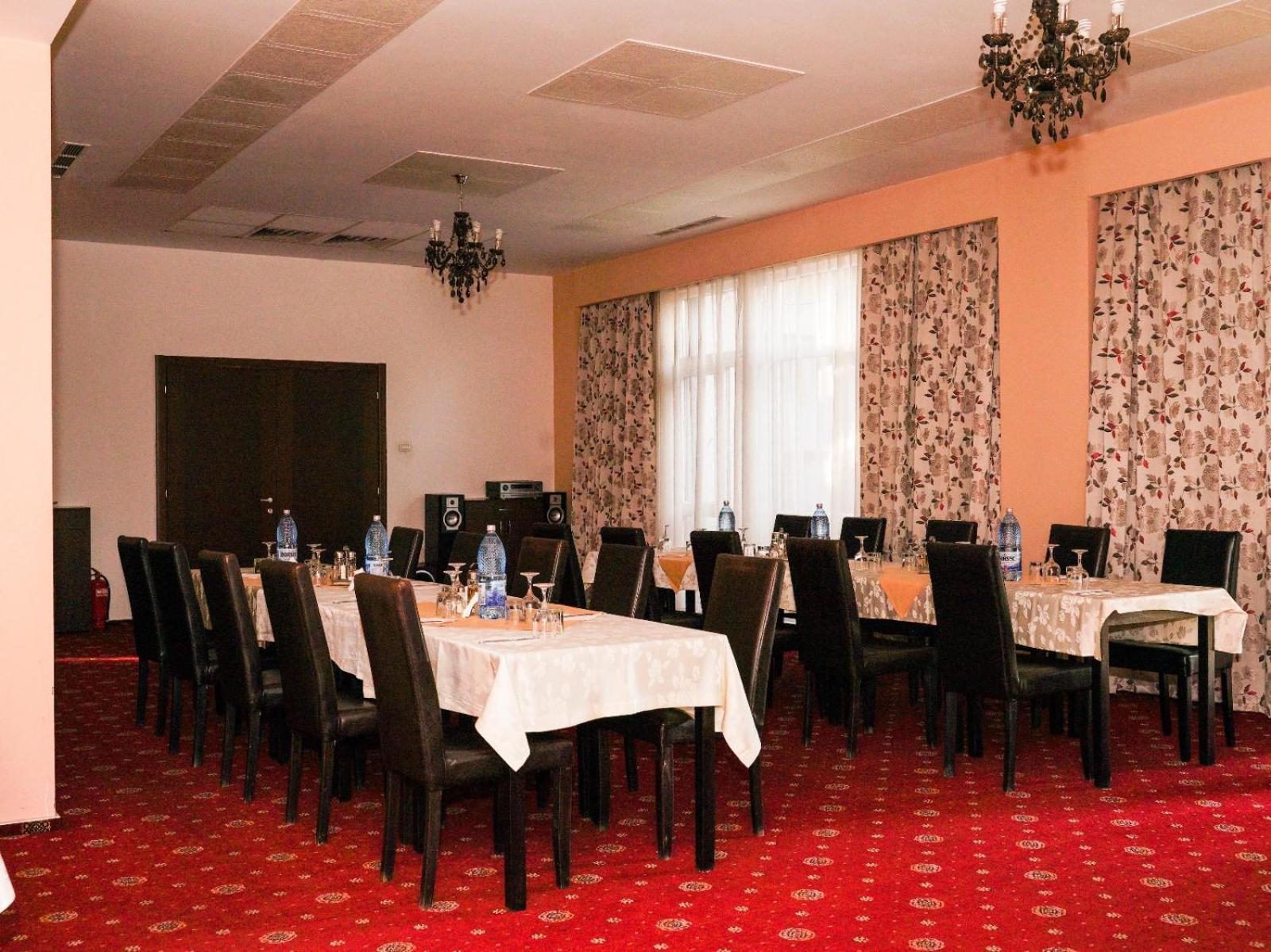 Hotel Criss Bucarest Extérieur photo