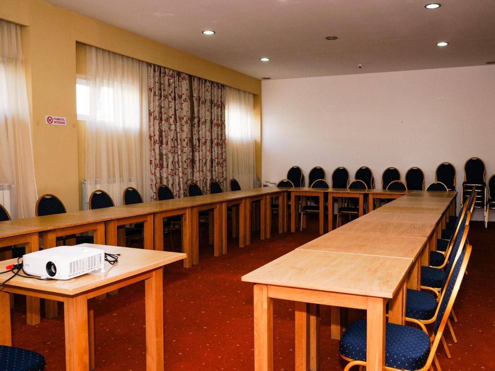 Hotel Criss Bucarest Extérieur photo