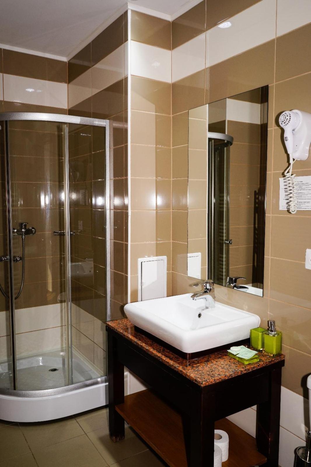 Hotel Criss Bucarest Extérieur photo