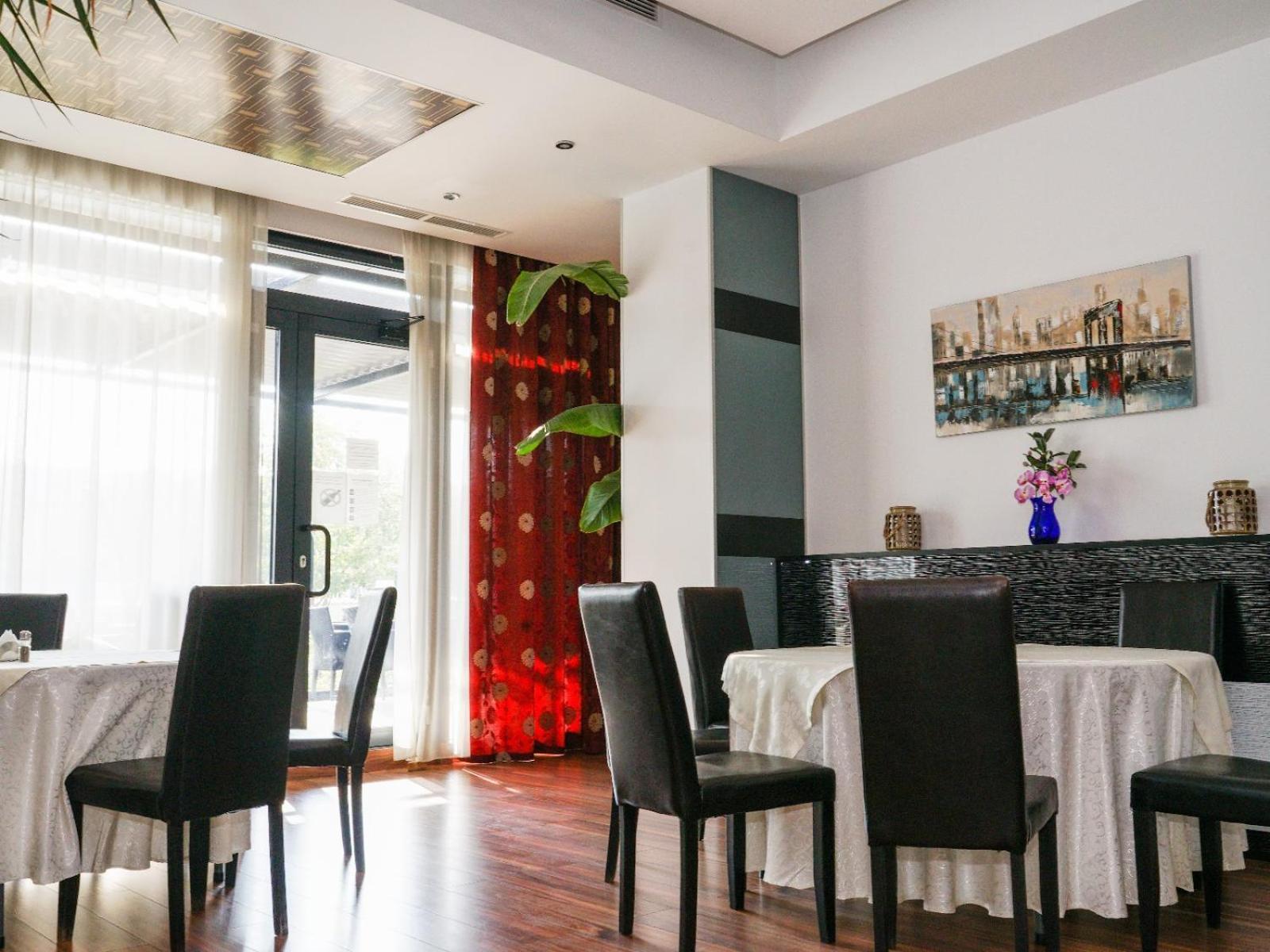 Hotel Criss Bucarest Extérieur photo