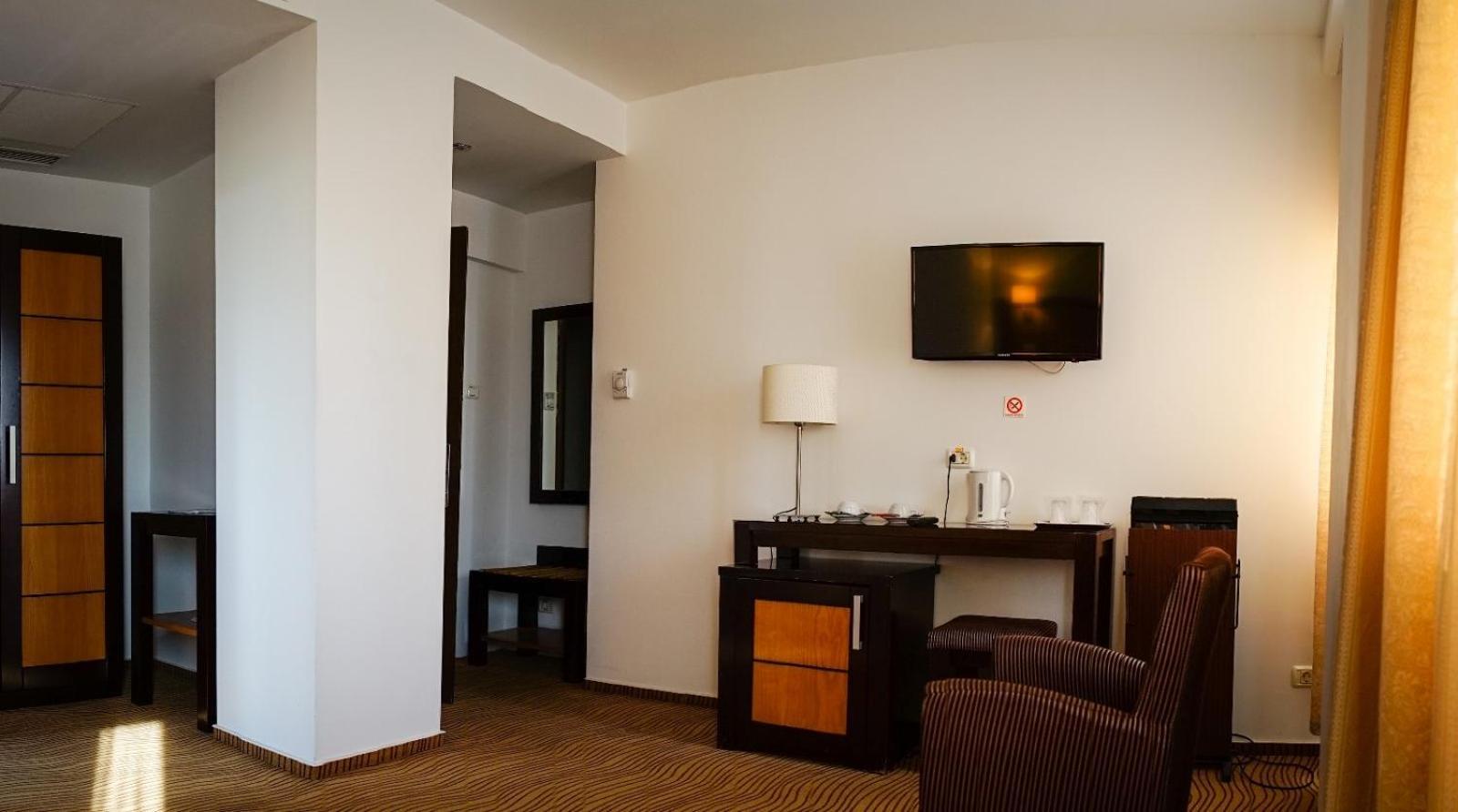 Hotel Criss Bucarest Extérieur photo