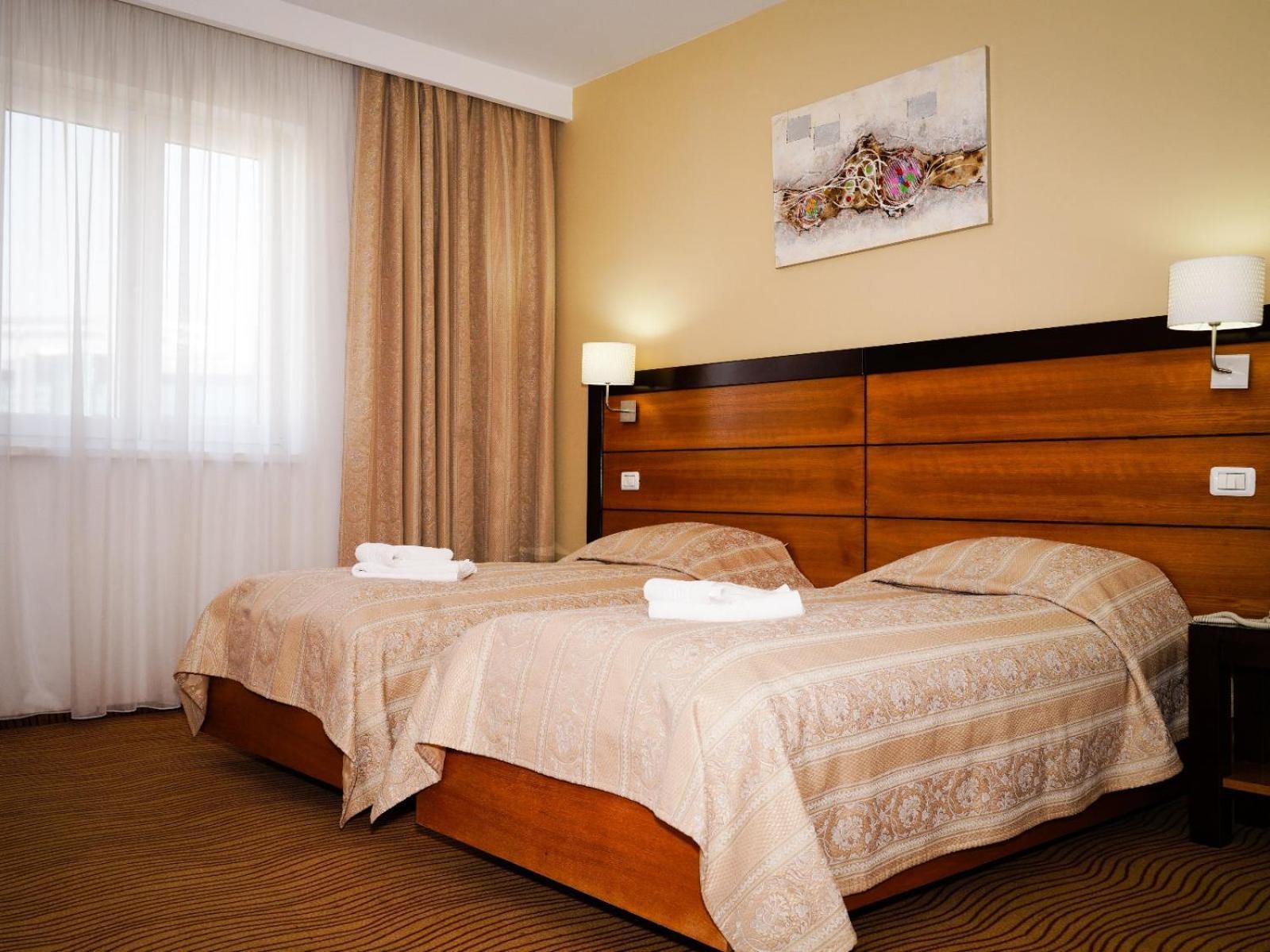 Hotel Criss Bucarest Extérieur photo